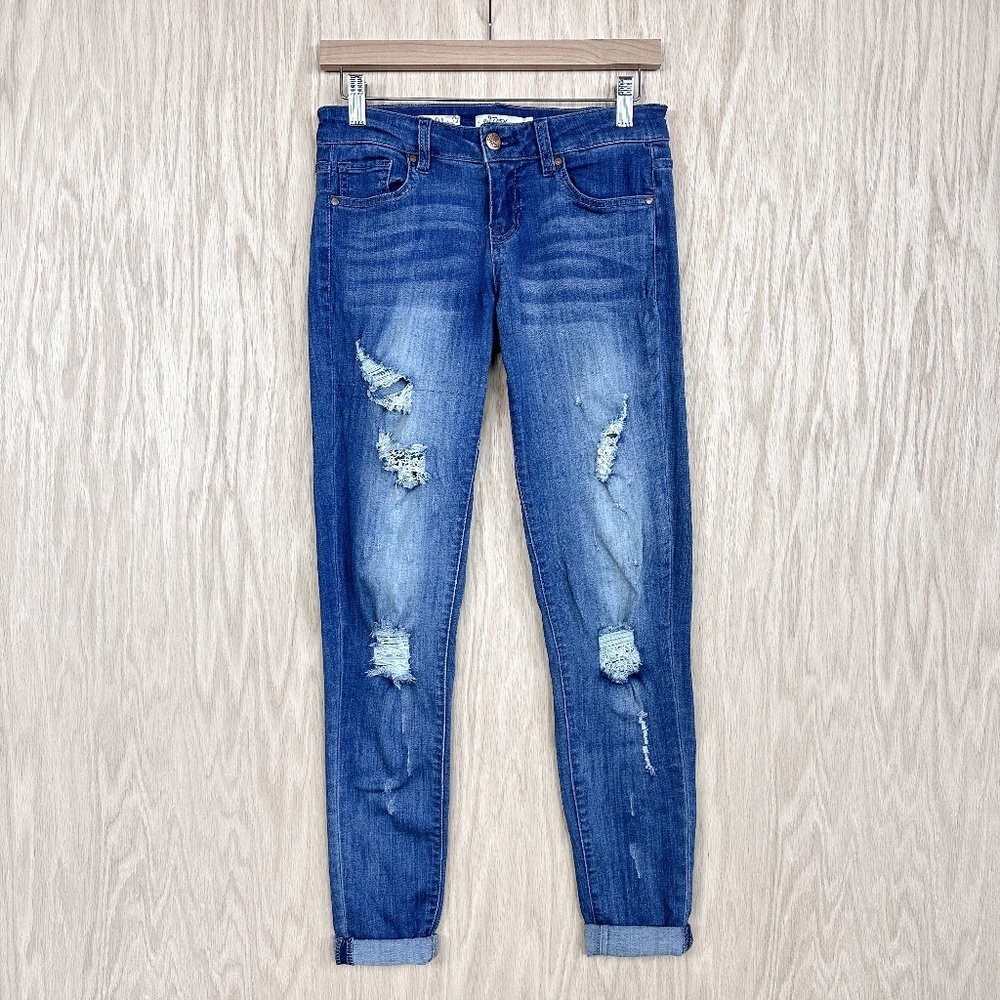 Wild Blue x Sadie Robertson Distressed Legging